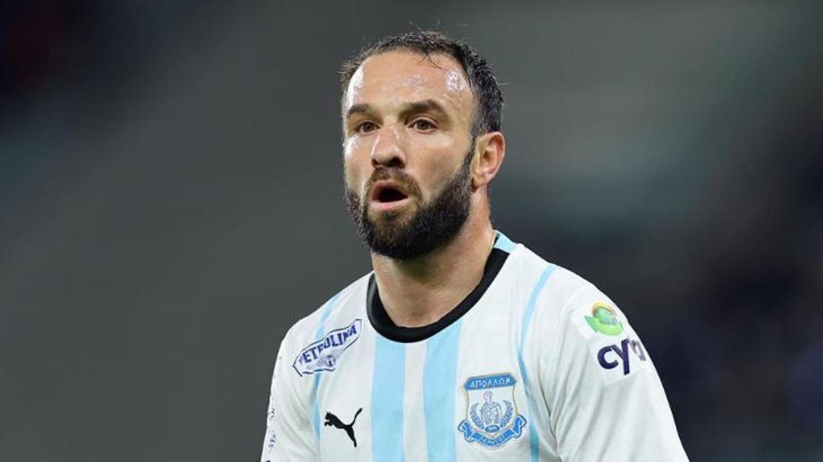 Mathieu Valbuena, Apollon Limassol'a veda etti!