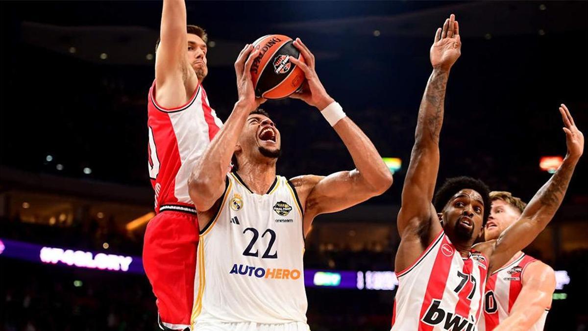 Real Madrid - Olympiacos maç sonucu: 87-76 | EuroLeague'de finalin adı belli oldu!