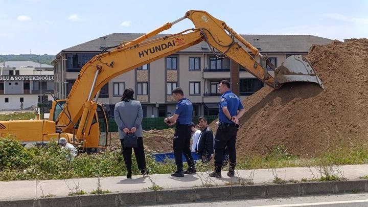 Sakarya'da korkunç olay! İnşaat kazısı sırasında elleri ve ayakları bağlı ceset bulundu