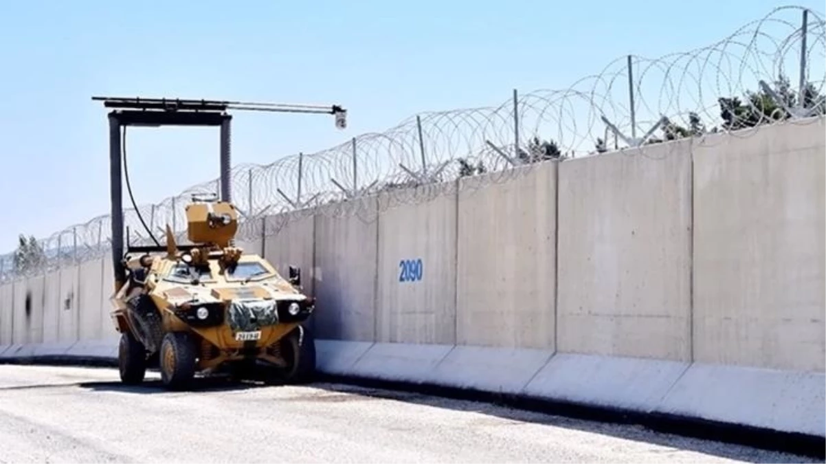 Sınırda makam aracıyla insan kaçakçılığı! Tuğgeneral emekliliğe sevk edildi