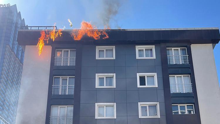 Şişli'de korku dolu anlar: Müteahhitten dairelerini alamayınca binayı yaktı