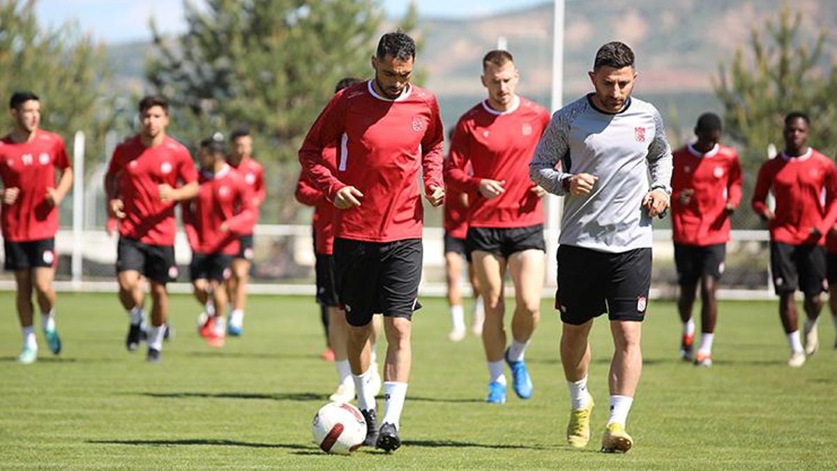 Sivasspor’da Başakşehir maçı hazırlıkları başladı