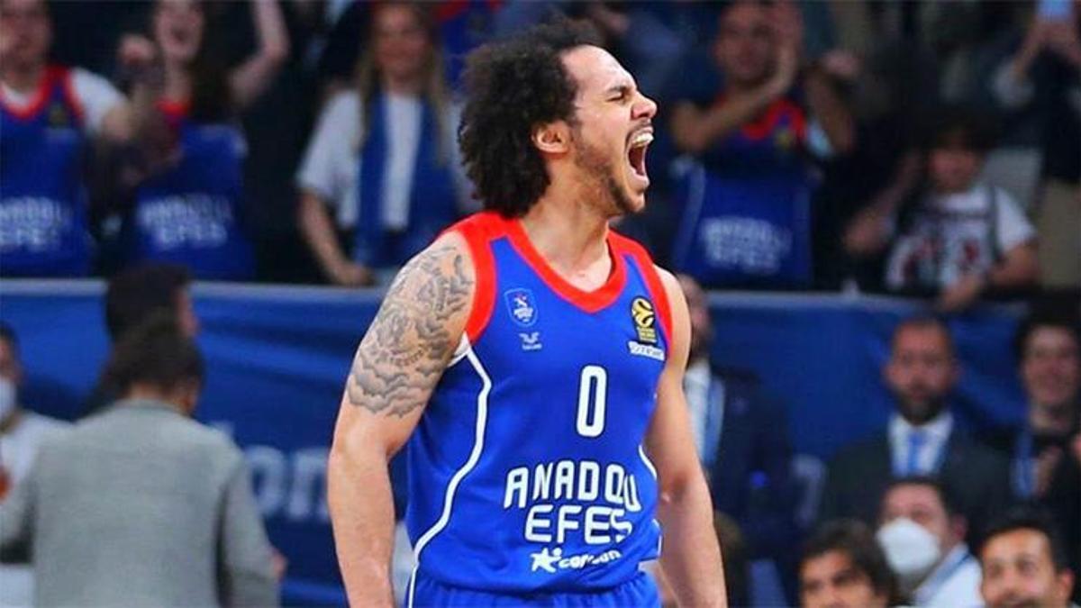 Son dakika | Shane Larkin 4 yıllık sözleşme imzaladı