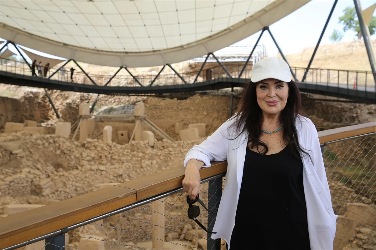 Türkan Şoray Göbeklitepe'yi ziyaret etti