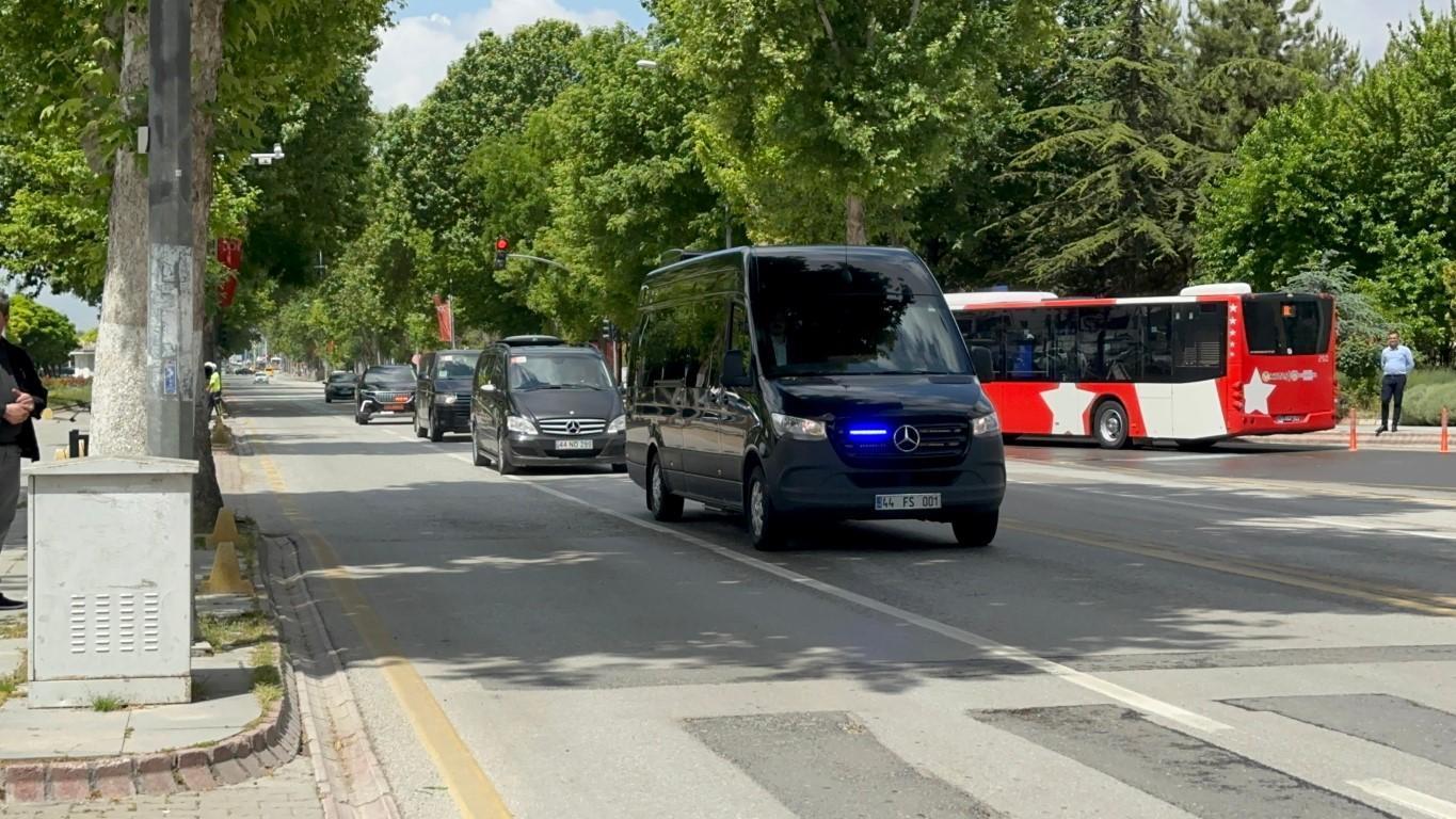 Ulaştırma ve Altyapı Bakanı Uraloğlu'nun konvoyunda tasarruf tedbiri