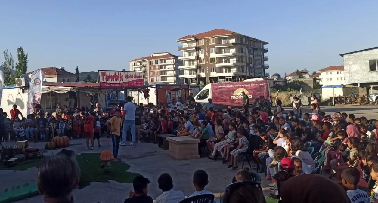 Adıyaman'da Masal Yolu Tiyatro Oyunu Büyük İlgi Gördü