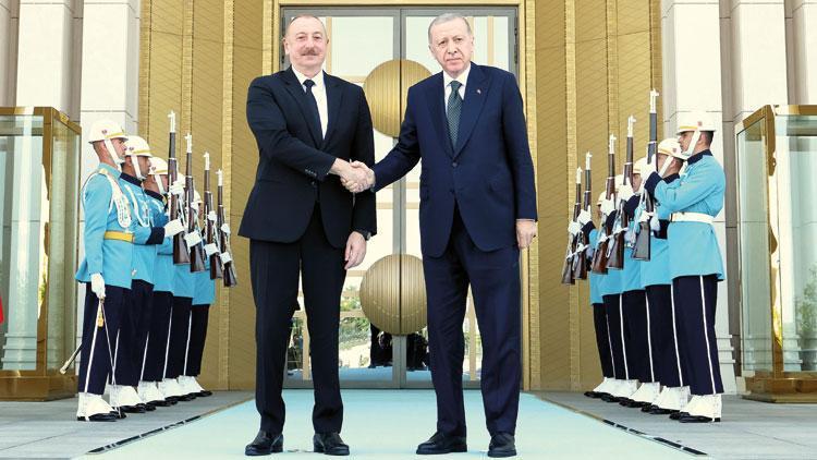 Aliyev Beştepe’de