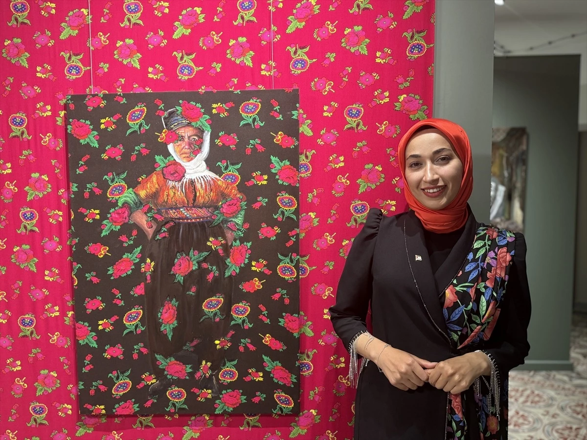 Anadolu Kadınlarının Motiflerini Ele Alan Sergi Dolmabahçe Sarayı'nda Açıldı