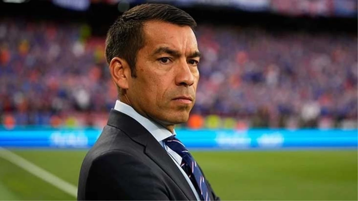 Beşiktaş'ın yeni teknik direktörü Giovanni van Bronckhorst oldu