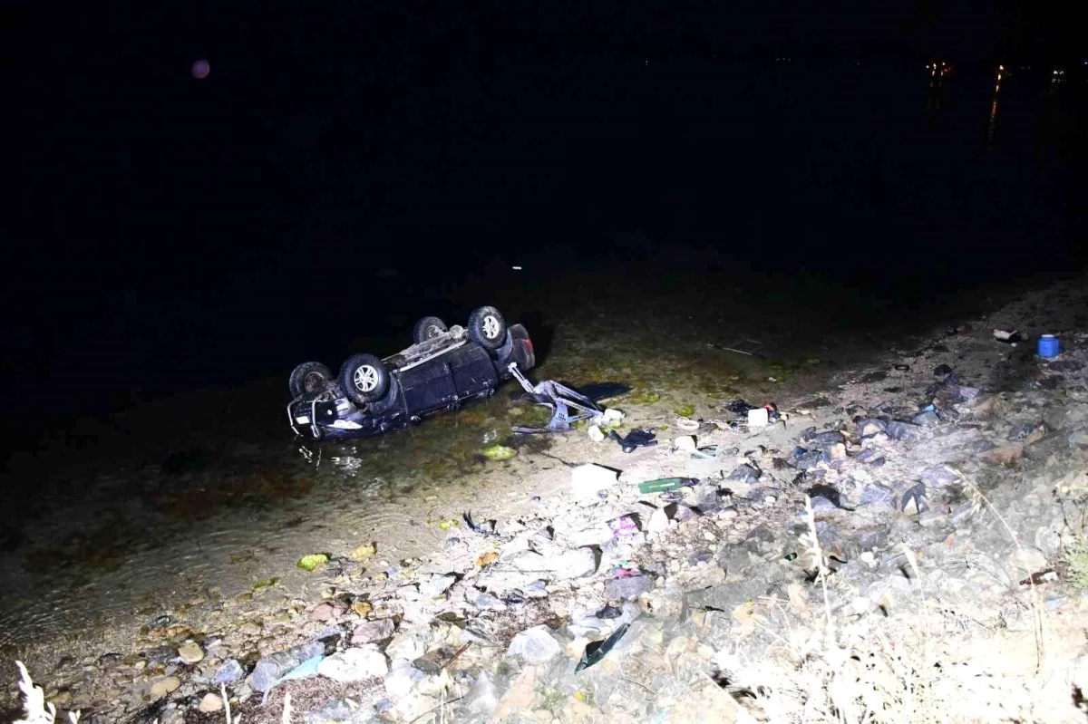 Çanakkale'de Otomobil Denize Uçtu, Sürücü Hayatını Kaybetti