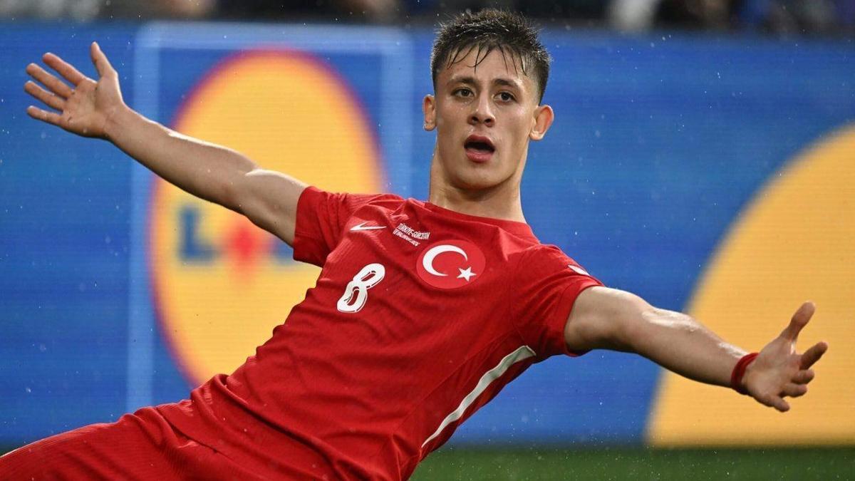 Dünyaca ünlü spor yazarı Arda Güler'i yazdı: 'Mesut Özil ile kıyaslanıyor ama...'