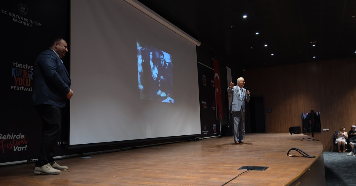 Ediz Hun, Atatürk ile annesinin fotoğrafının hikâyesini ilk kez anlattı - Magazin haberleri