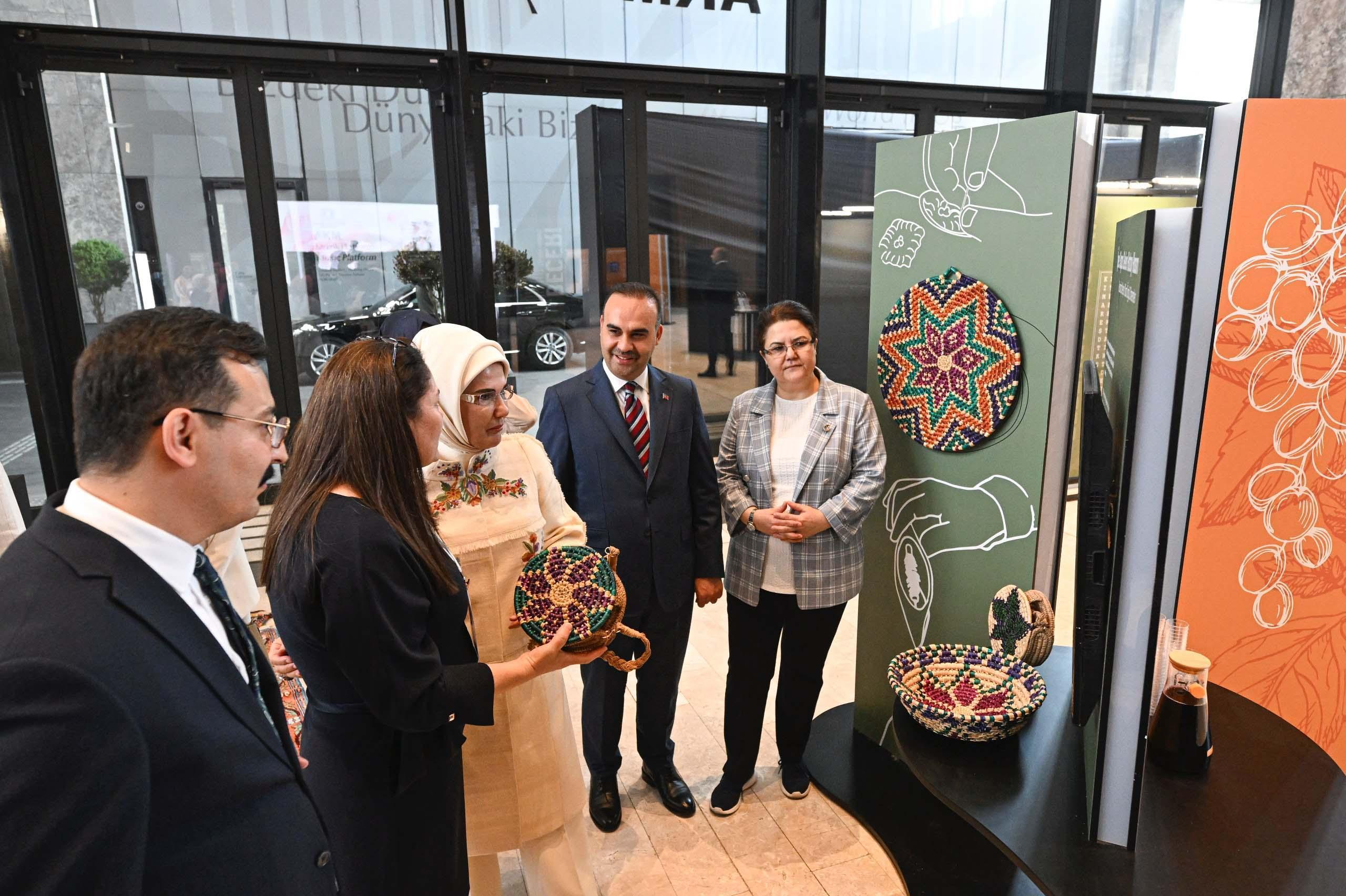 Emine Erdoğan: Yerel ürünlerimizi markalaştırarak ve küresel pazarlara taşıyarak ulusal kalkınmayı desteklemeyi hedefliyoruz