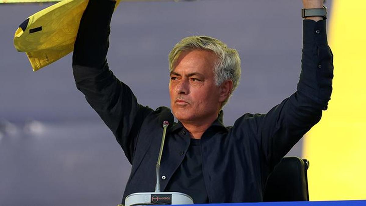 Fenerbahçe'de Jose Mourinho rüzgarı! İstanbul’u adeta salladı