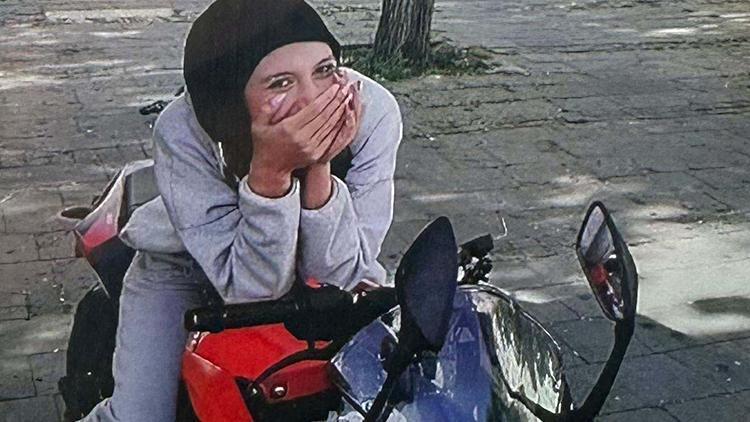 Kardeşinin kullandığı motosiklete binen Ayşegül, feci kazada yaşamını yitirdi