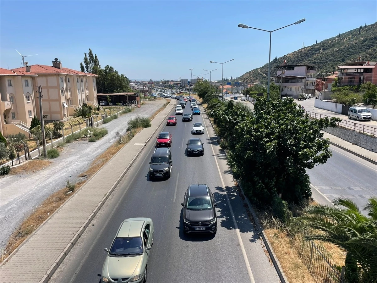 Kurban Bayramı'nda Söke'de trafik yoğunluğu