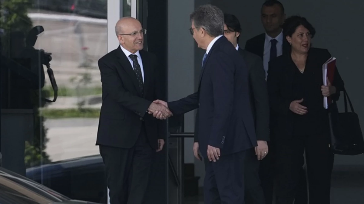 Mehmet Şimşek'ten CHP heyetinin ekonomi zirvesi sonrasındaki eleştirilerine yanıt