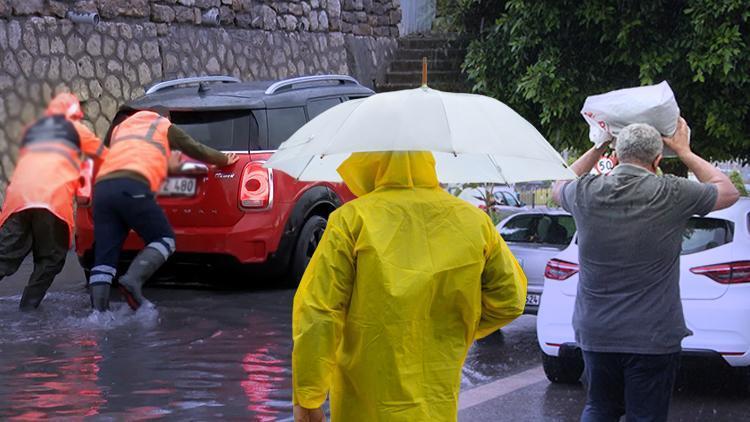 Meteoroloji'den sarı kodlu alarm! 7 il için kuvvetli yağış uyarısı: Sel, yıldırım, ve dolu yağışına dikkat