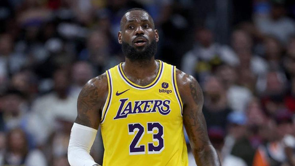 NBA tarihinde bir ilk: LeBron James ve oğlu Bronny aynı takımda foram giyecek