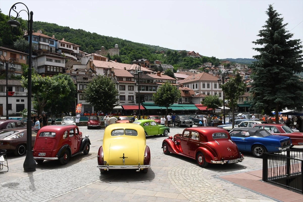 Prizren'de Oldtimer Klasik Otomobil Festivali Düzenlendi