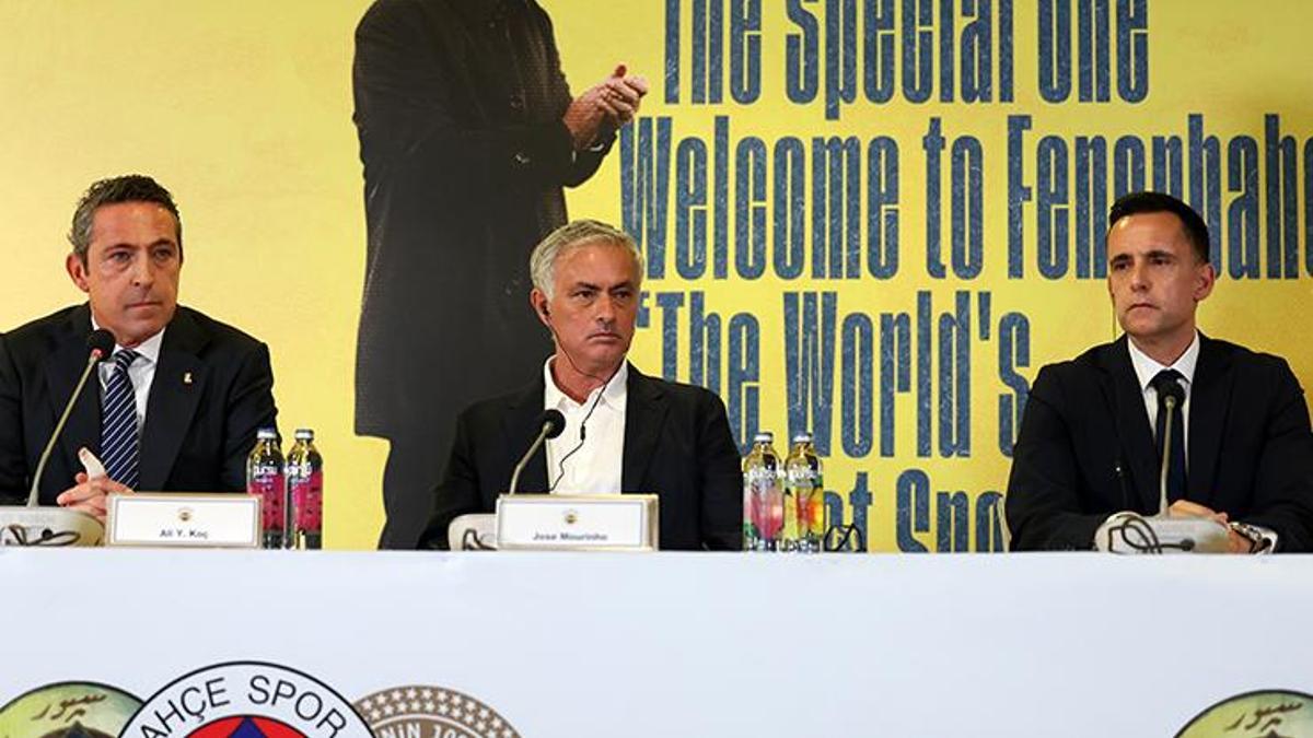 🔵                    Fenerbahçe'de Jose Mourinho açıkladı! 'Benimle ilk iletişime geçen...' | Transfer ve şampiyonluk sözleri