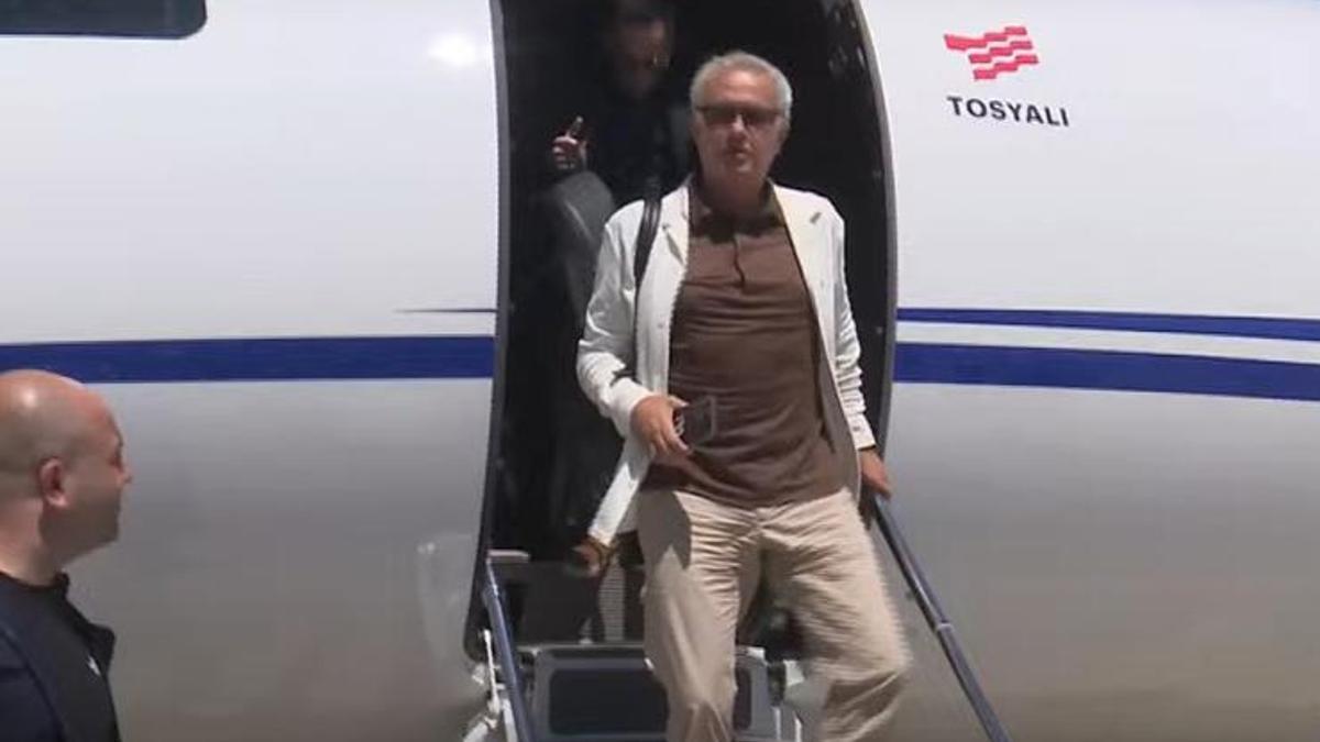 CANLI |                    Fenerbahçe ile anlaşan Jose Mourinho, İstanbul'a indi!