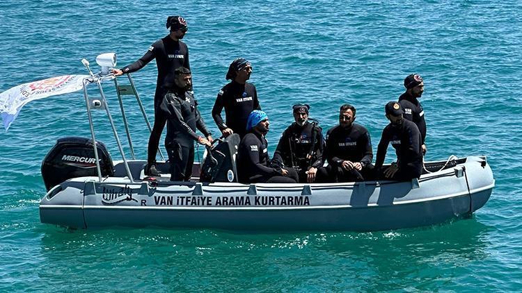 Van Gölü'nde kaybolan gencin cansız bedeni 'ROV' cihazıyla bulundu