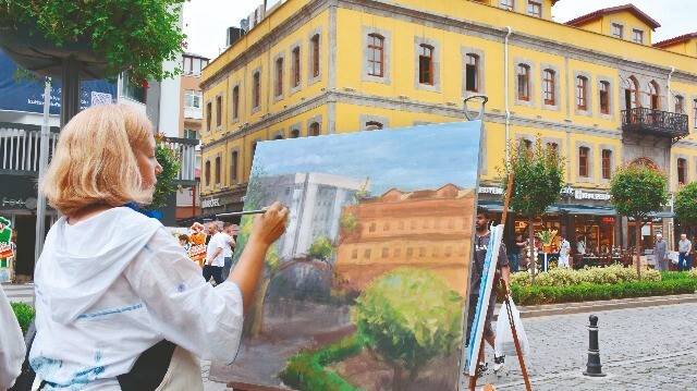 14 ülkenin sanatçıları barışın resmini yaptı | Kültür Sanat Haberleri