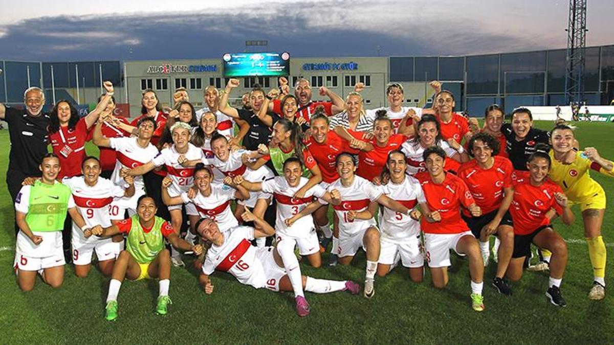 A Milli Kadın Futbol Takımımız Avrupa Şampiyonası play-off turundaki rakibi belli oldu!