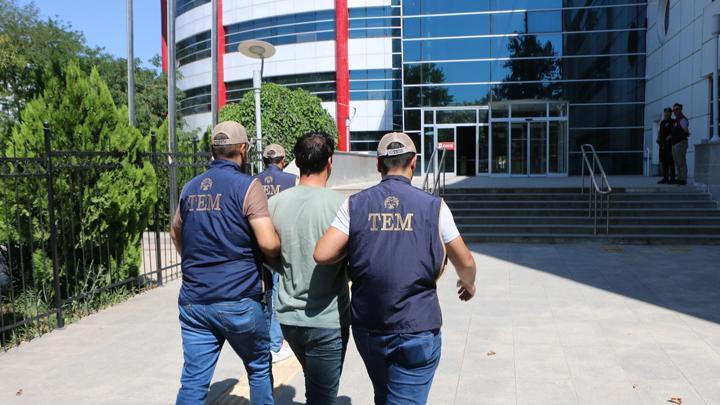 Adıyaman'da DEM Parti ilçe başkanı Yusuf Özperçin, gözaltına alındı