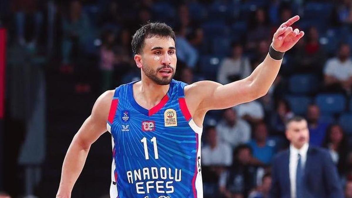 Anadolu Efes'te Erten Gazi'nin ayrılığı resmileşti! Adım adım Fenerbahçe'ye