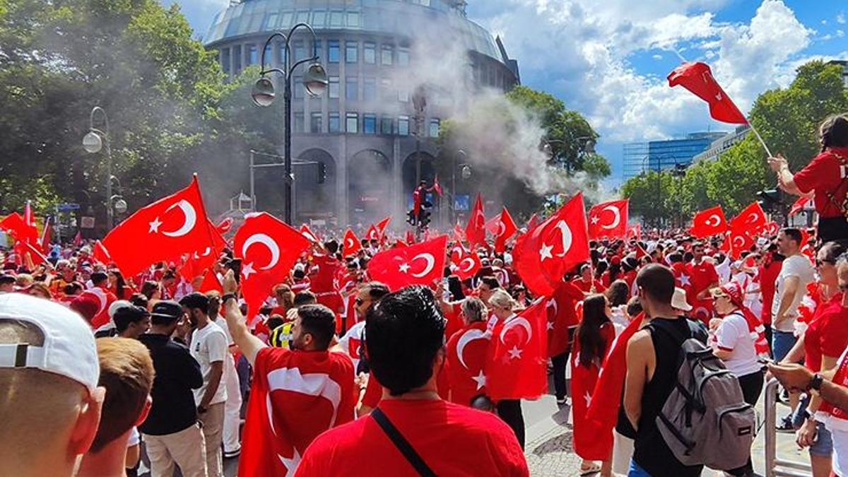 Berlin'de Türkiye coşkusu tavan yaptı!