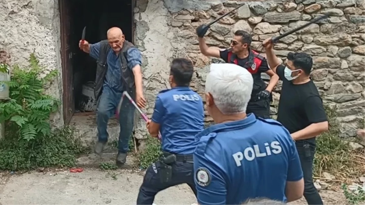 Bursa'da polisi bıçaklayan "çöp ev" sahibinin ifadesi ortaya çıktı: Ben peygamberim, cumhurbaşkanıyım