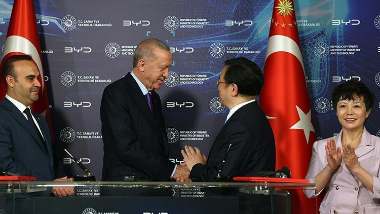 Cumhurbaşkanı Erdoğan BYD Başkanı Wang Chuanfu ve beraberindeki heyeti kabul etti