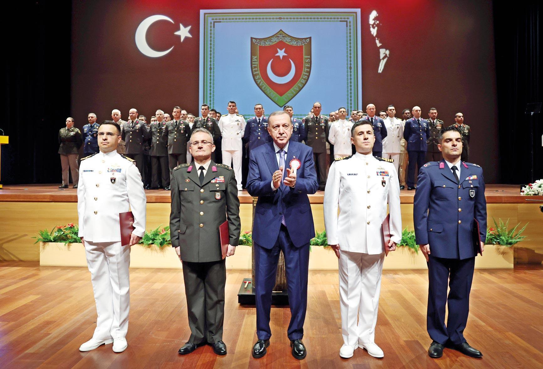 Erdoğan’dan 15 Temmuz mesajı: Gardımızı indirmiyoruz