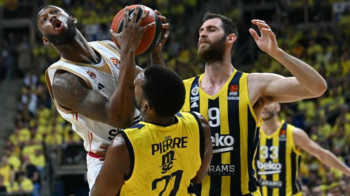 Fenerbahçe'de bir ayrılık daha! Yeni takımı açıklandı