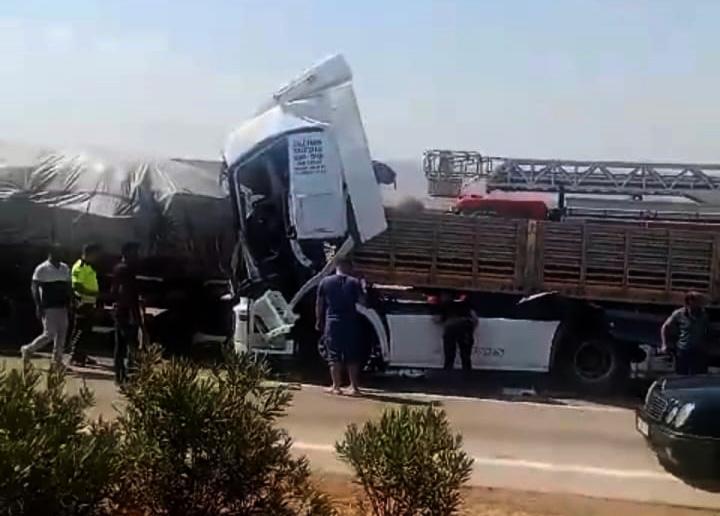 Gaziantep’te anız yangını, zincirleme kazaya neden oldu: 1 can kaybı