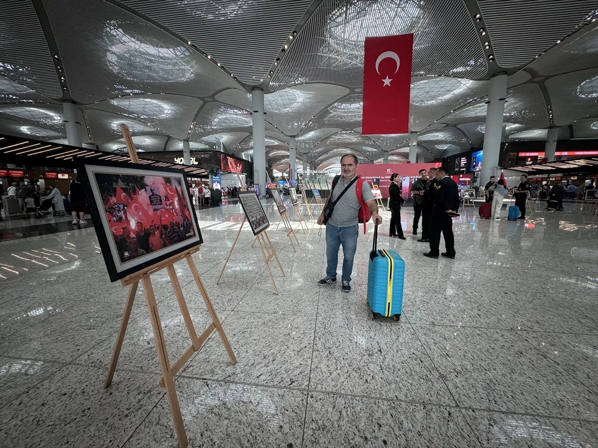 İstanbul Havalimanı'nda 15 Temmuz Demokrasi ve Milli Birlik Günü Sergisi Açıldı