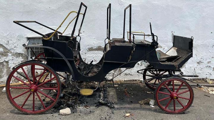 İzmir'de korkunç olay! Kundaklanan faytonu söndürmek için dışarı çıkanlara ateş açtılar: 1 ölü, 5 yaralı