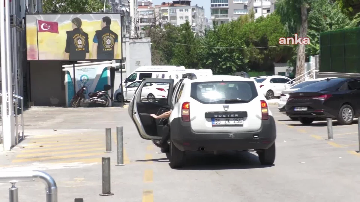 İzmir'de sağanak yağış sonucu elektrik akımına kapılan 2 kişi hayatını kaybetti