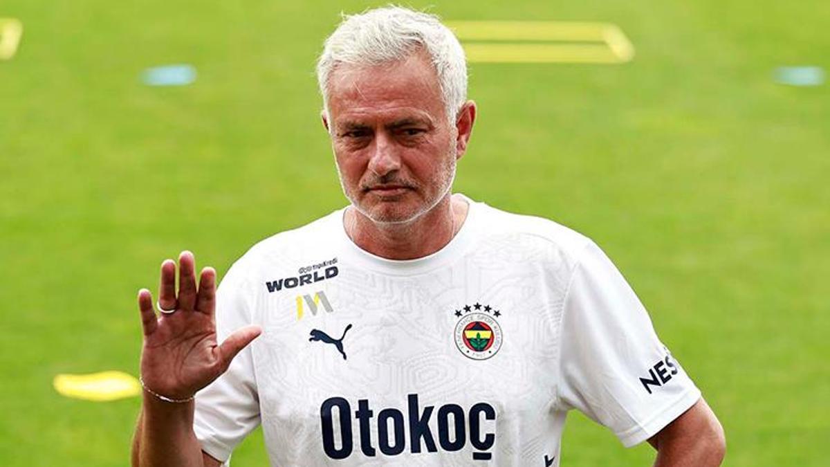 Jose Mourinho görüştü! Fenerbahçe, Süper Lig'i sallayacak yıldızı getiriyor