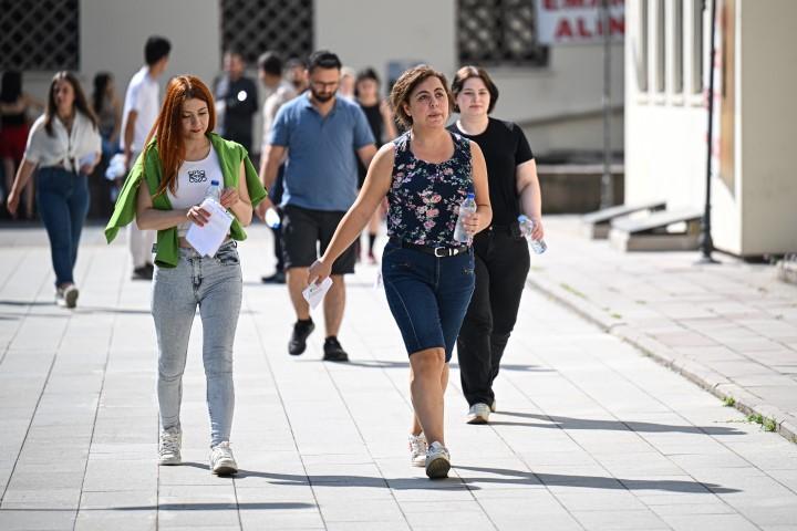 Kamu Personel Seçme Sınavı'nın Alan Bilgisi üçüncü oturumu yapıldı