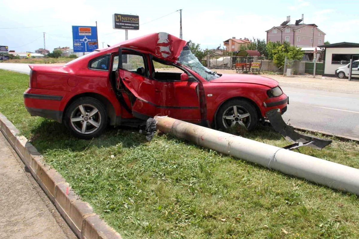 Konya'da otomobil kaza yaptı: 2 kişi yaralandı