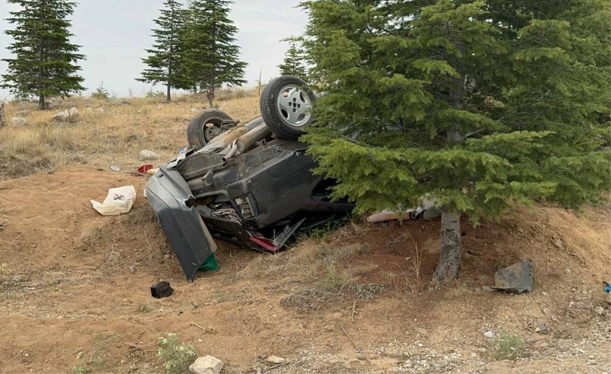 Konya'da Piknikten Dönen Ailenin Bulunduğu Otomobil Takla Attı: 5 Yaralı