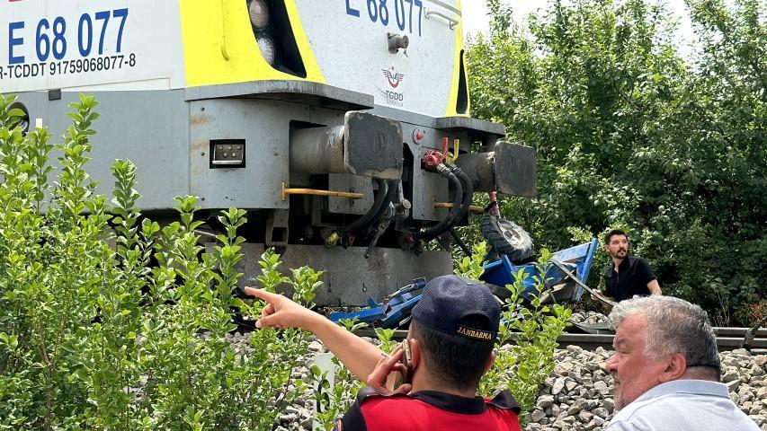 Kütahya’da tren çapa motorunda çarptı! 1 can kaybı