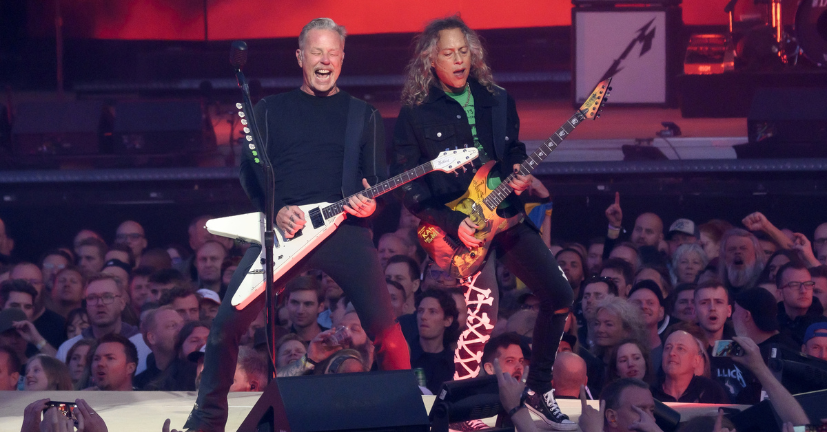 Metallica grubu 33 yıl önce çıkardığı albümle rekor kırdı