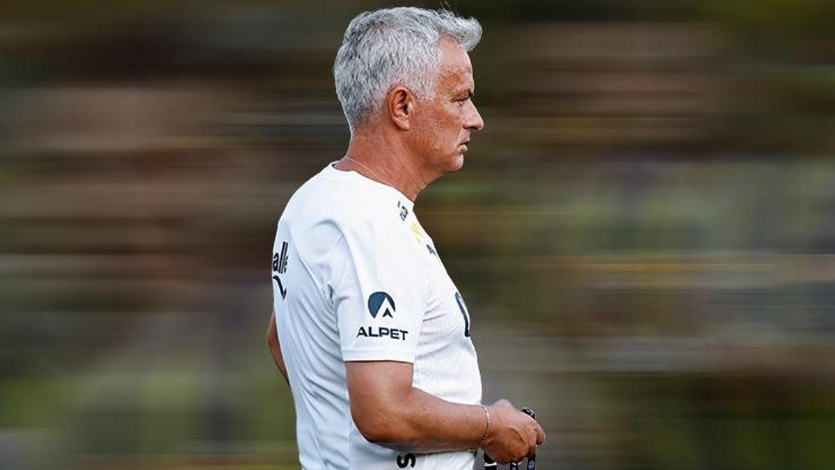 Mourinho'nun Fenerbahçe'deki prensi belli oldu: Gözünden sakınıyor! Özel istekte bulundu