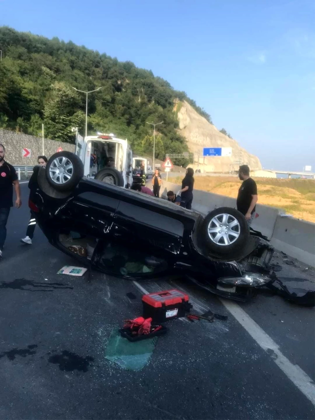 Zonguldak'ta Otomobil Takla Attı: 5 Yaralı