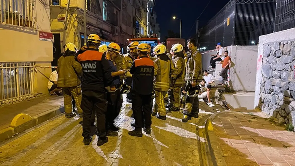 50 yıllık binada facia! Evinde oturan genç kız, bir anda kendini alt katta buldu