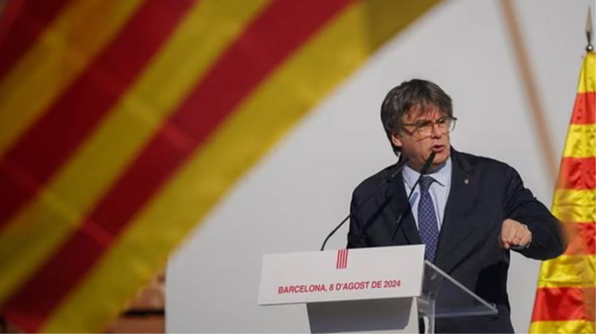 Barcelona'da binlerce kişiye hitap eden ve ardından kaybolan eski Katalan lider Carles Puigdemont için polis operasyon başlattı